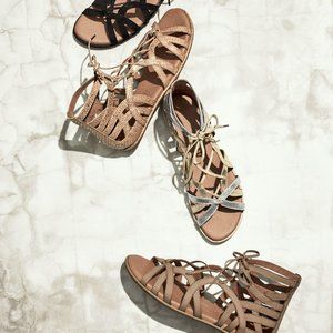 The Gentle Souls® by Kenneth Cole Gold Sandal Women Size 7